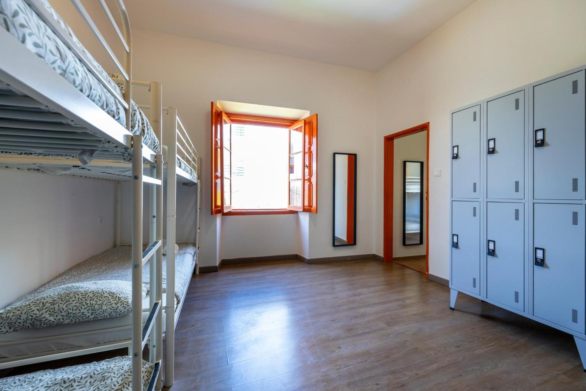 The Macarena Beach Hostel Lagos Kültér fotó