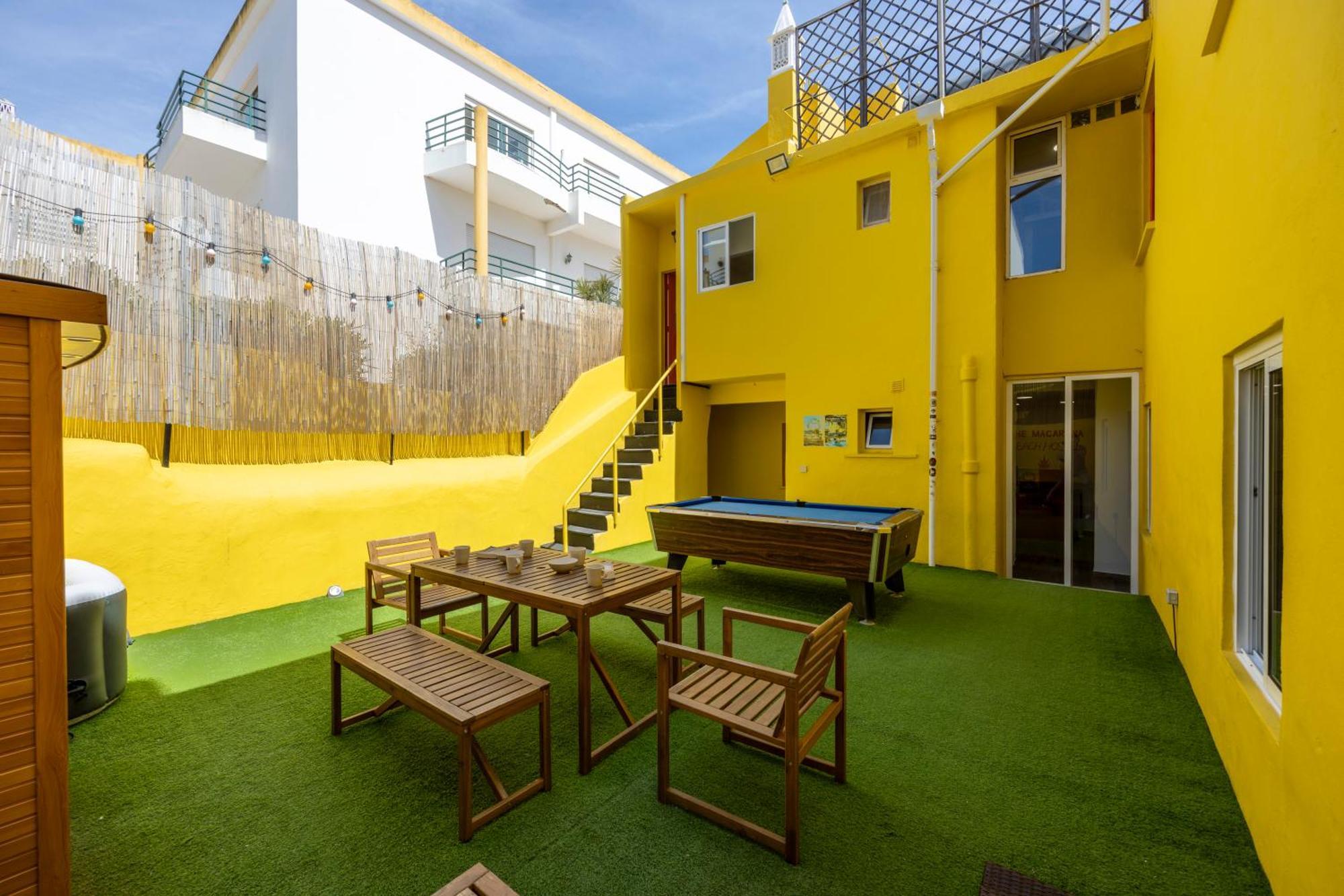 The Macarena Beach Hostel Lagos Kültér fotó