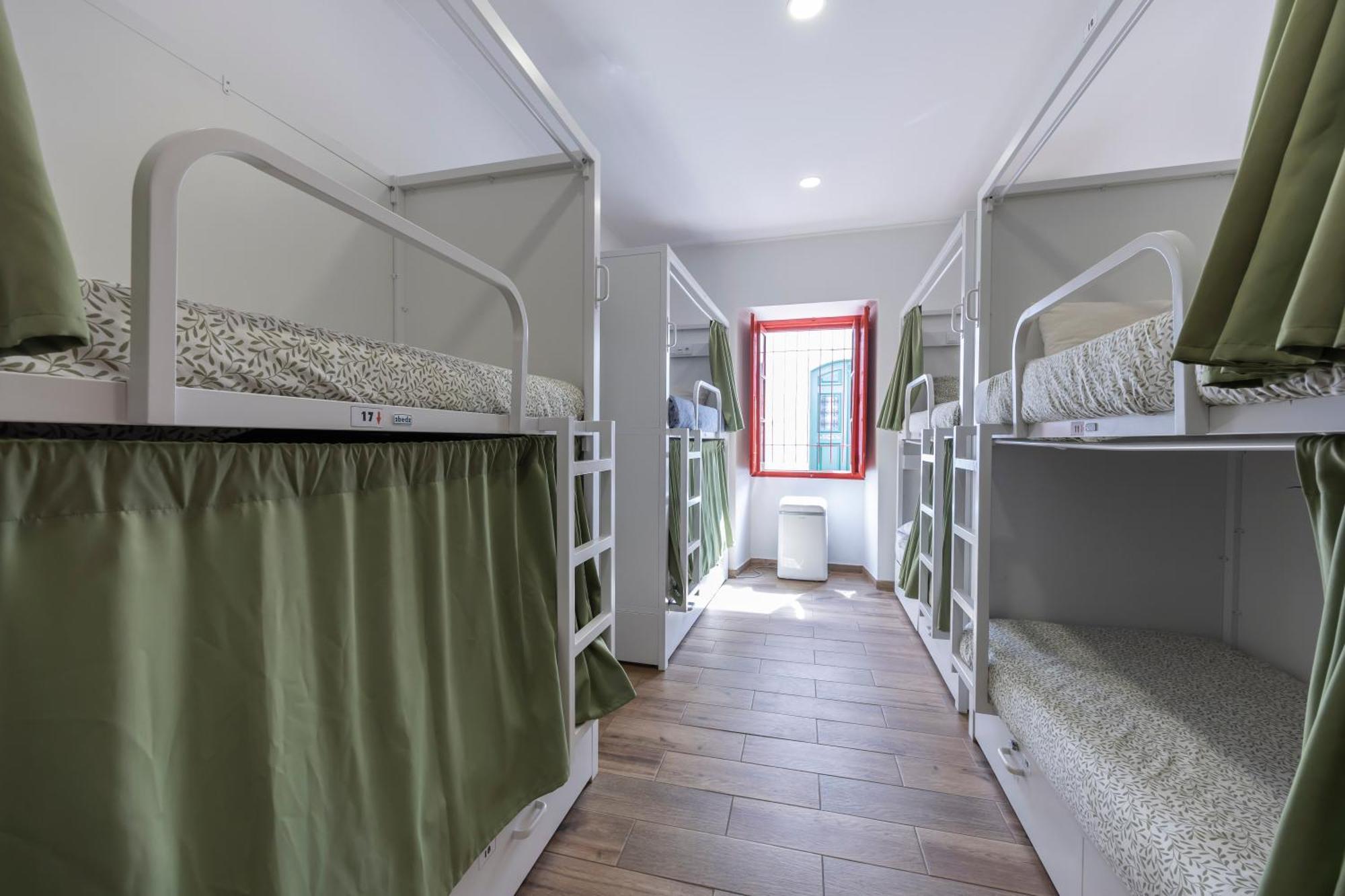 The Macarena Beach Hostel Lagos Kültér fotó